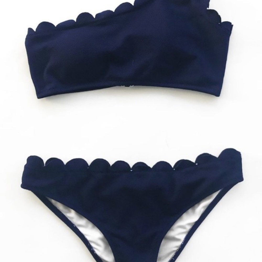 CUPSHE Navy Scalloped Two-piece